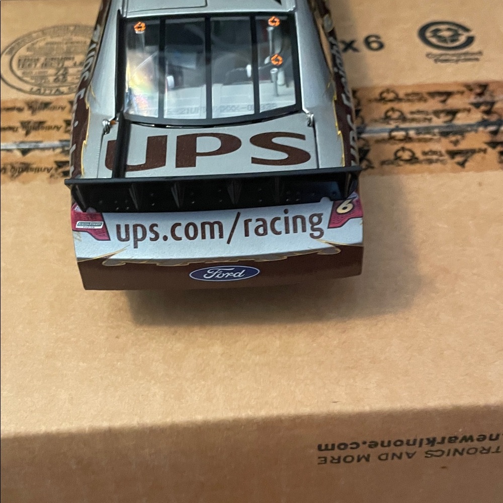 UPS Freight Racing Car Model - Picture 4 of 11